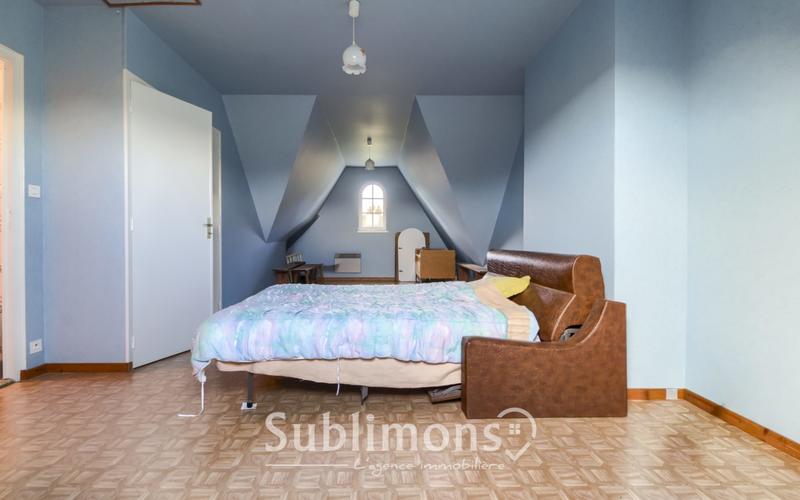 Maison - 145 m² - 9 pièces