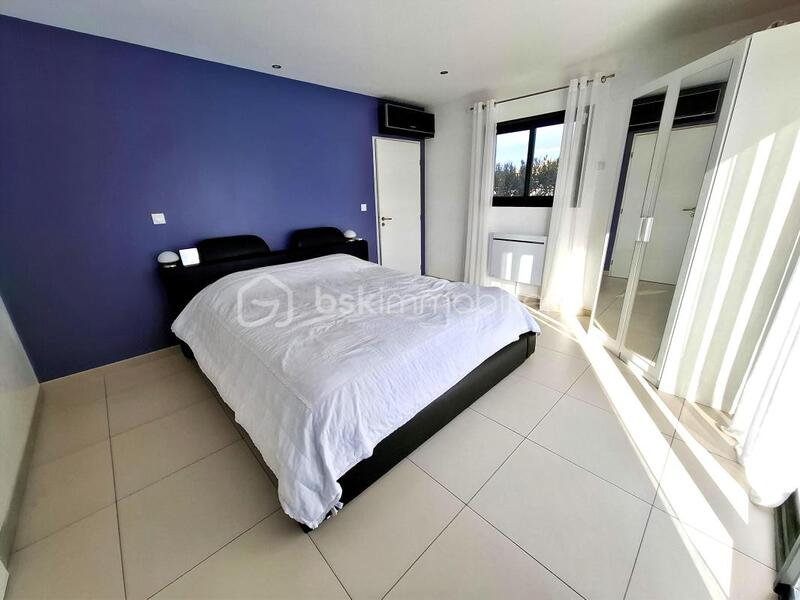 Maison traditionnelle - 156 m² - 6 pièces