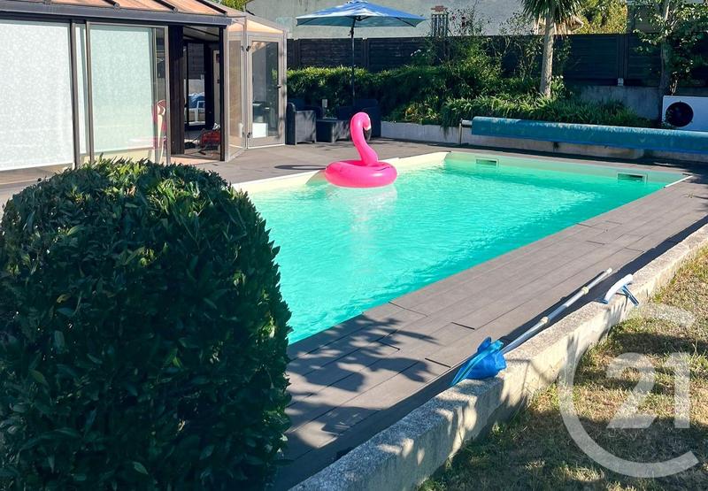 Maison - 145 m² - 6 pièces