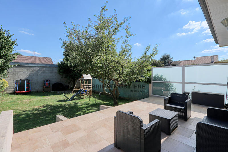 Maison - 103 m² - 5 pièces