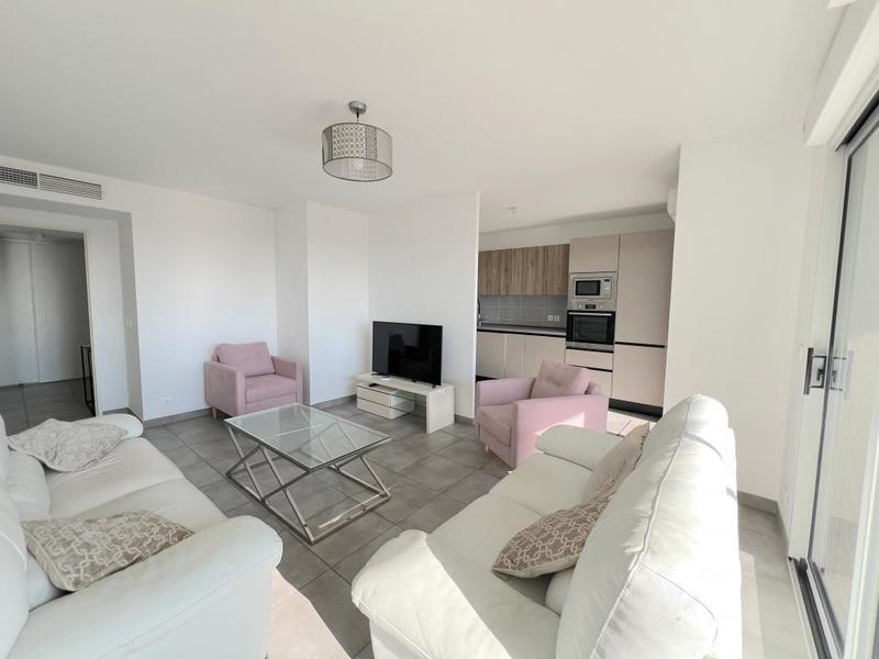 Appartement - 82 m² - 4 pièces