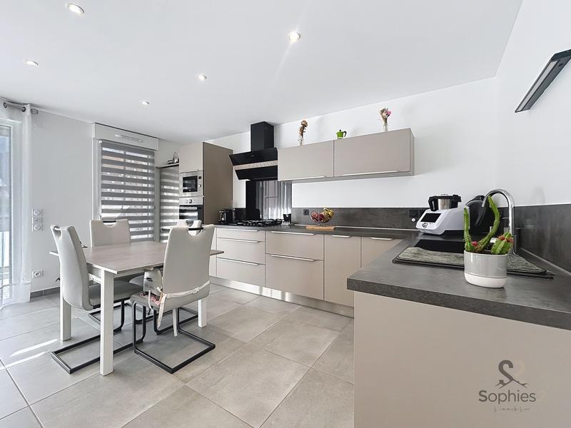 Appartement - 65 m² - 3 pièces