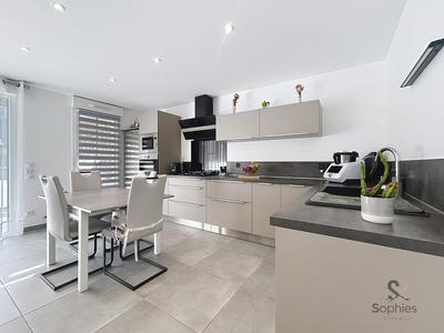 Appartement - 65 m² - 3 pièces