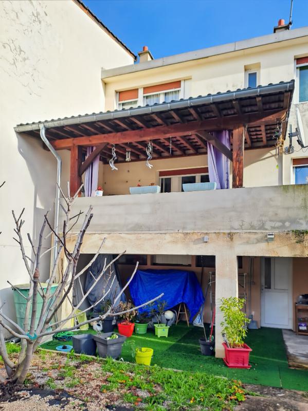 Maison - 104 m² - 5 pièces