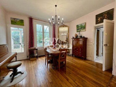 Maison - 146 m² - 6 pièces