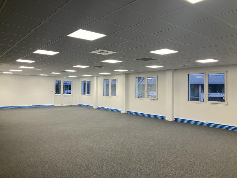 Bureau - 368 m²