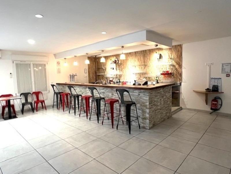 Immeuble - 60 m² - 10 pièces