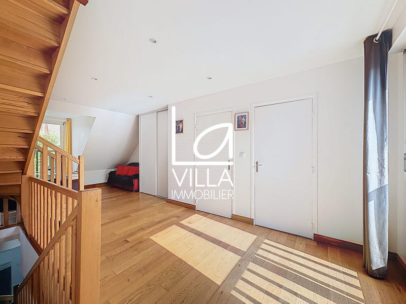 Maison traditionnelle - 130 m² - 5 pièces