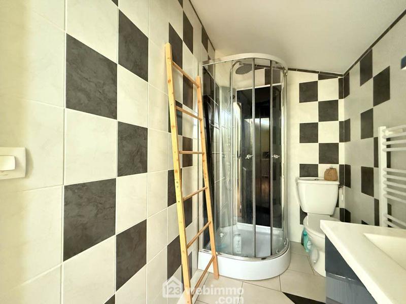 Maison de village - 205 m² - 11 pièces