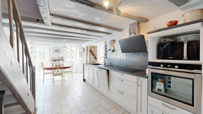 Corps de ferme - 160 m² - 6 pièces