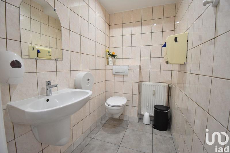 Local commercial - 146 m²