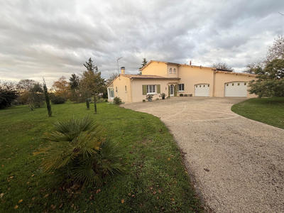 Maison - 155 m² - 7 pièces