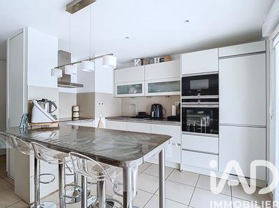 Appartement - 80 m² - 4 pièces