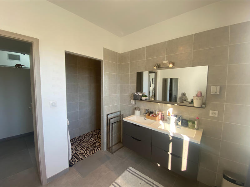 Villa - 175 m² - 6 pièces