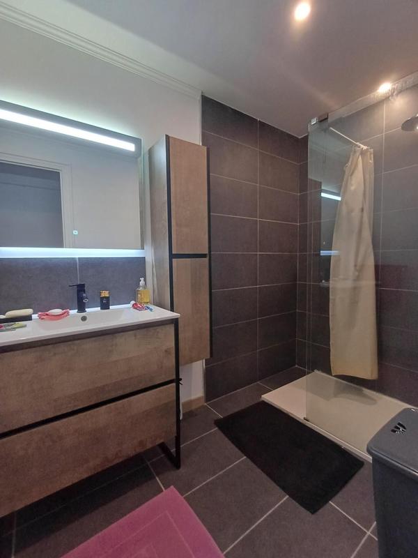 Appartement - 87 m² - 5 pièces