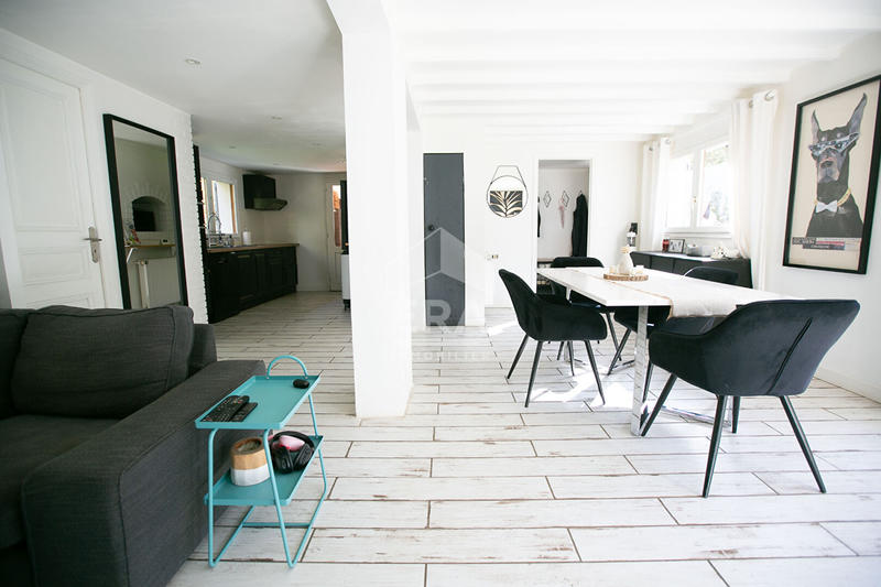 Maison - 135 m² - 7 pièces