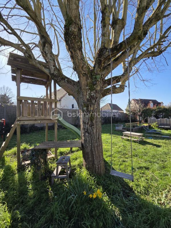 Maison - 140 m² - 6 pièces