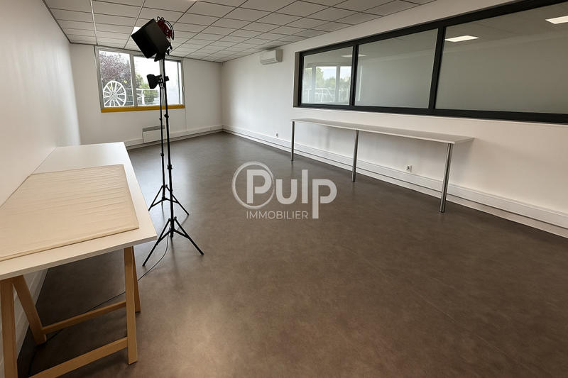 Bureau - 348 m² - 6 pièces