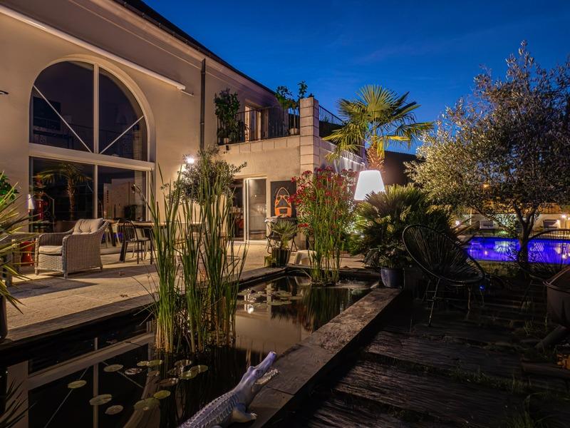 Maison de ville - 380 m² - 7 pièces