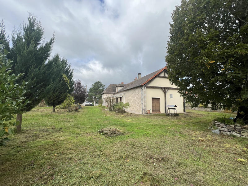 Maison - 165 m² - 9 pièces