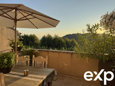 Maison traditionnelle - 95 m² - 3 pièces