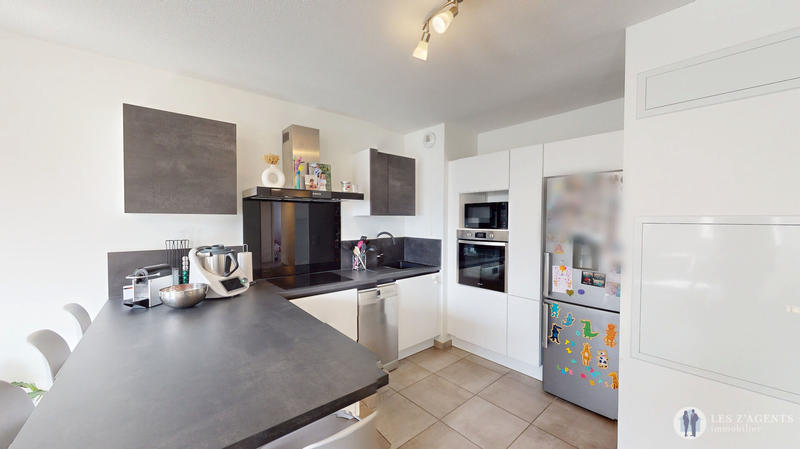 Appartement - 75 m² - 4 pièces