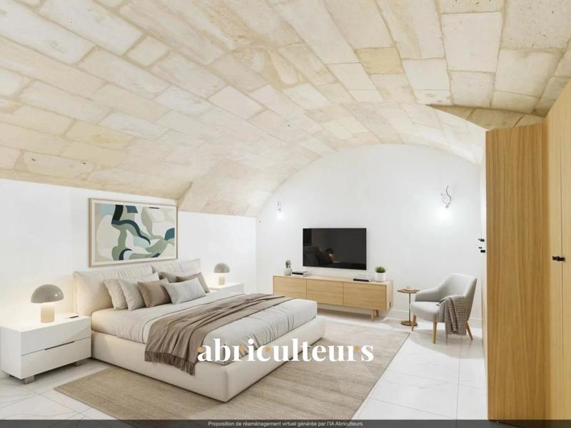 Appartement ancien - 106 m² - 4 pièces