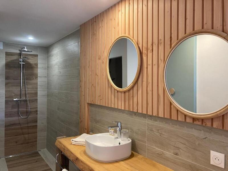 Villa - 266 m² - 10 pièces