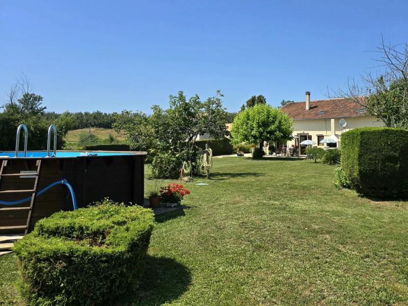 Appartement - 136 m² - 7 pièces