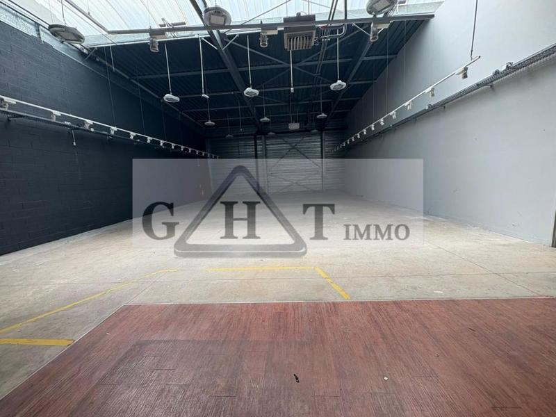Entrepôt - 475 m²