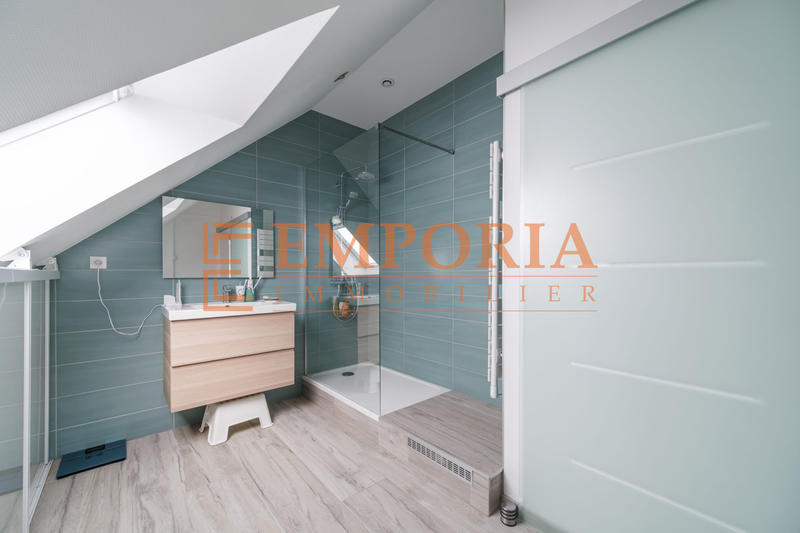 Maison - 165 m² - 6 pièces