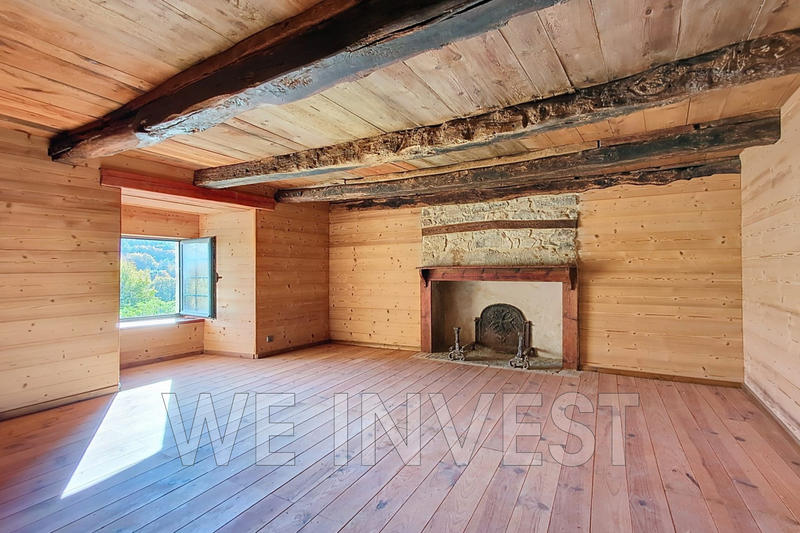 Propriété - 475 m²