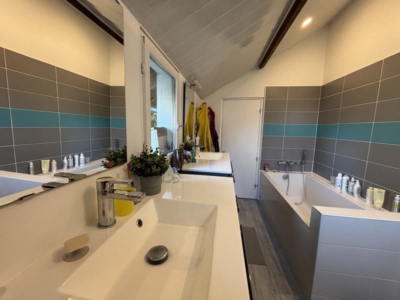 Maison - 98 m² - 4 pièces