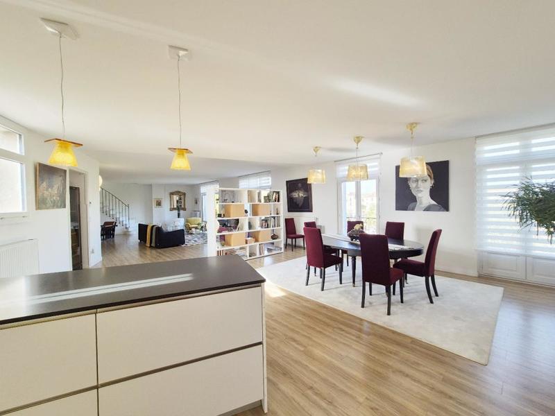 Duplex - 225 m² - 5 pièces