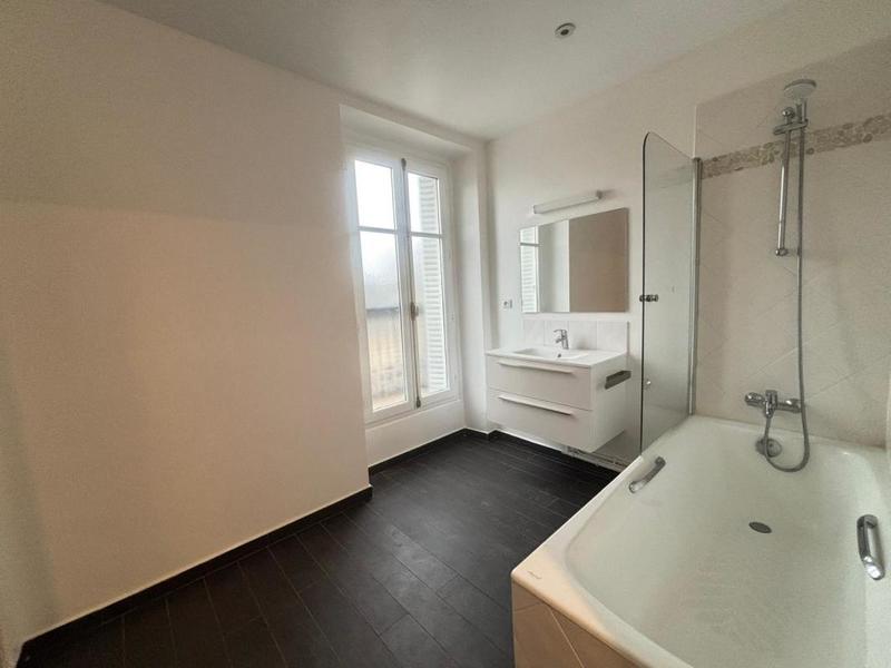 Appartement - 62 m² - 2 pièces