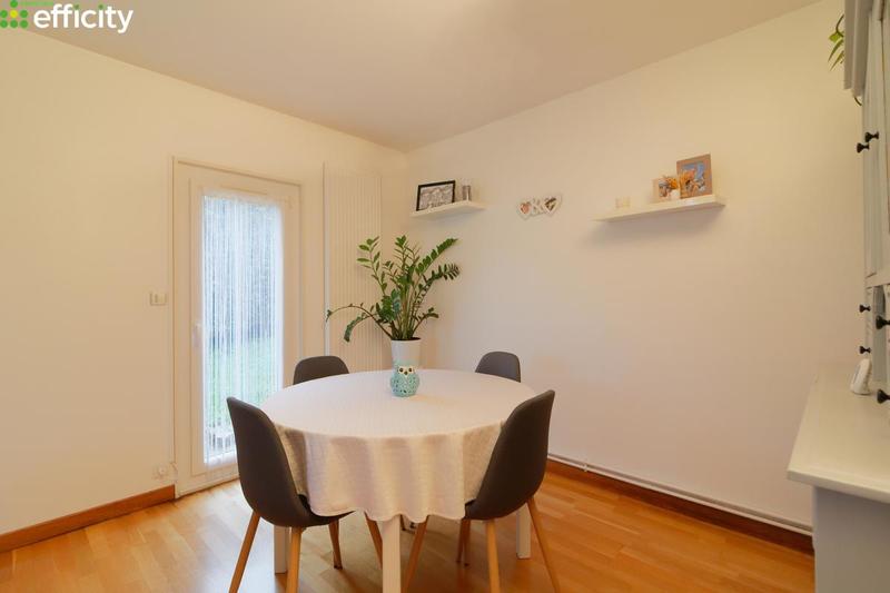 Pavillon - 95 m² - 5 pièces