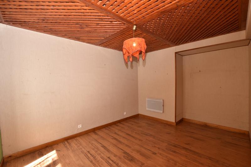 Maison traditionnelle - 238 m² - 10 pièces