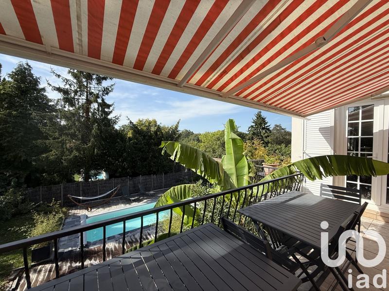 Maison - 170 m² - 9 pièces