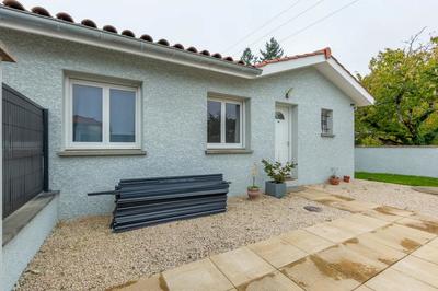 Maison - 99 m² - 5 pièces