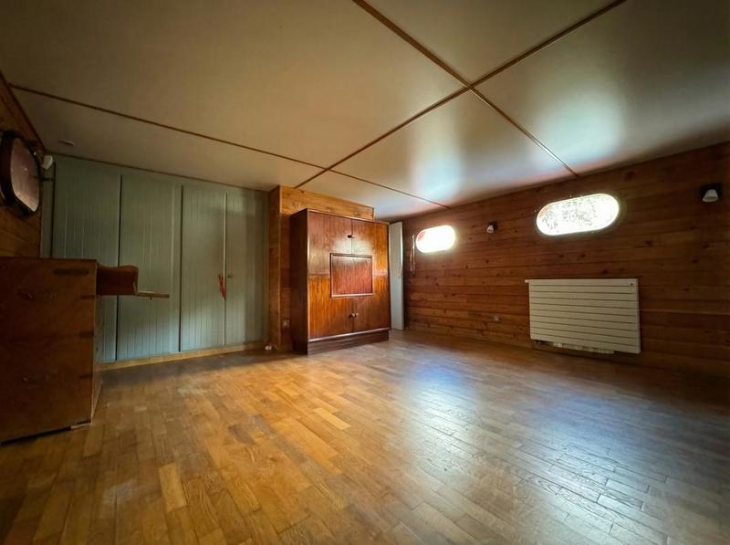 Maison - 200 m² - 9 pièces