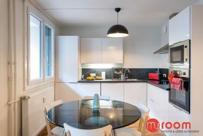 Chambre - 9 m² - 1 pièce