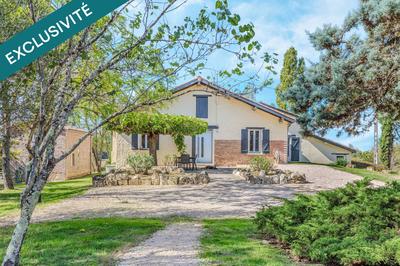 Maison - 440 m² - 11 pièces