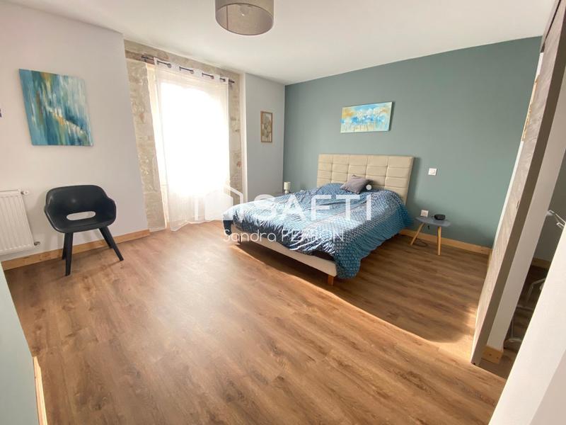 Maison - 247 m² - 7 pièces