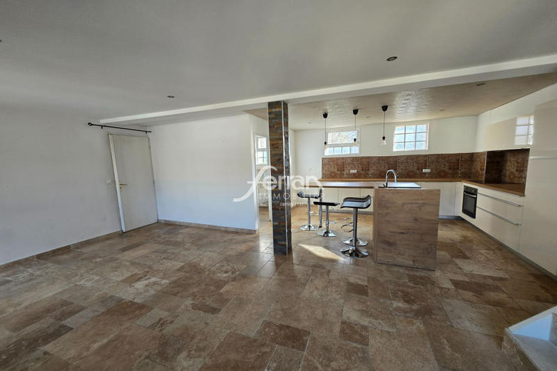 Appartement - 61 m² - 2 pièces