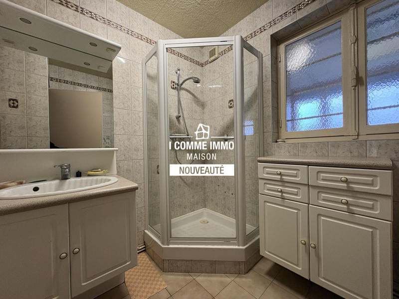 Maison - 90 m² - 6 pièces