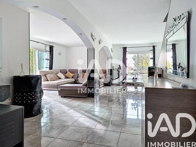 Maison - 189 m² - 7 pièces
