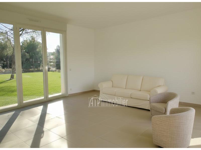 Maison traditionnelle - 78 m² - 4 pièces