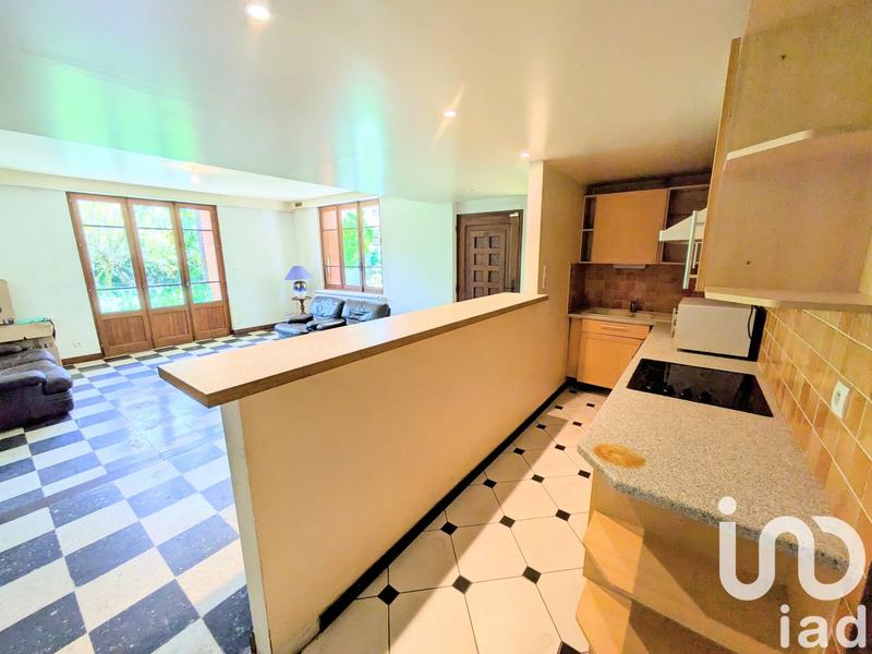 Maison - 203 m² - 5 pièces