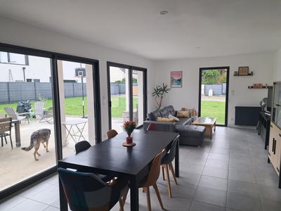 Maison contemporaine - 150 m² - 6 pièces