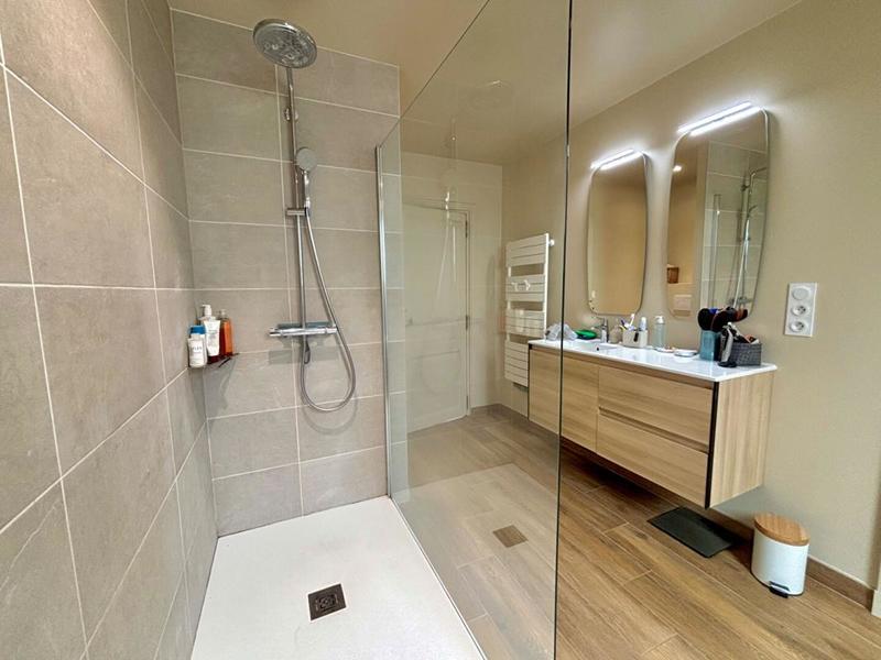 Maison - 167 m² - 6 pièces